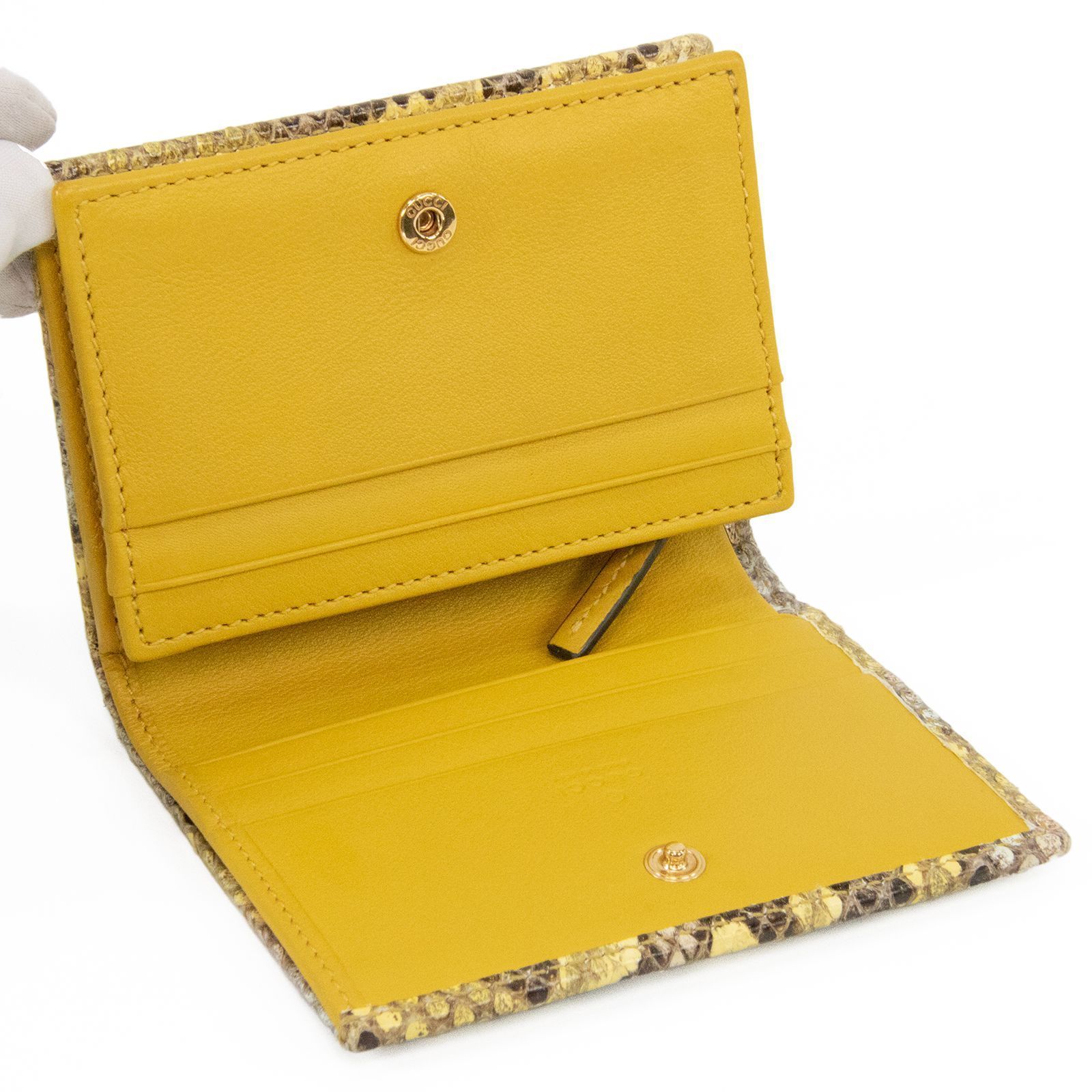 本物 送料無料 グッチ 短財布 二つ折り財布 新品同様 レディース