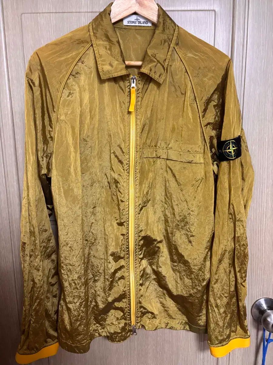 ストーンアイランド 12321 ナイロン メタル ガーメント ダイド パッカブル オーバーサイズシャツ 黄色