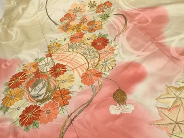 豪華振袖　濃黄色　金駒刺繍　ぼかし染　品のある花鞠　正絹　金糸 プレミアム古典 白/青(ブルー) 牡丹柄 金駒繍豪華 桂由美