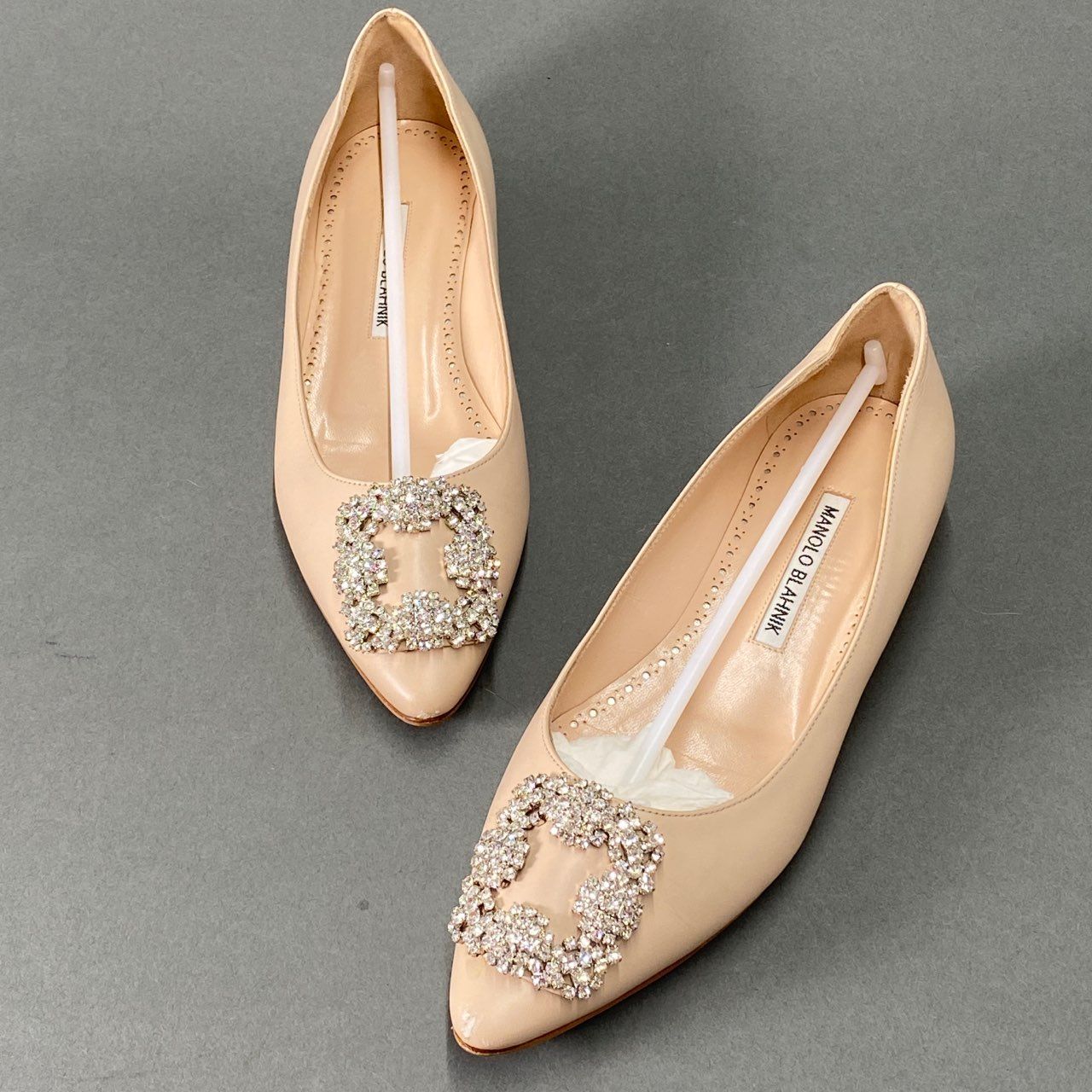 36 ファッション MANOLO BLAHNIKマノロブラニク フラット