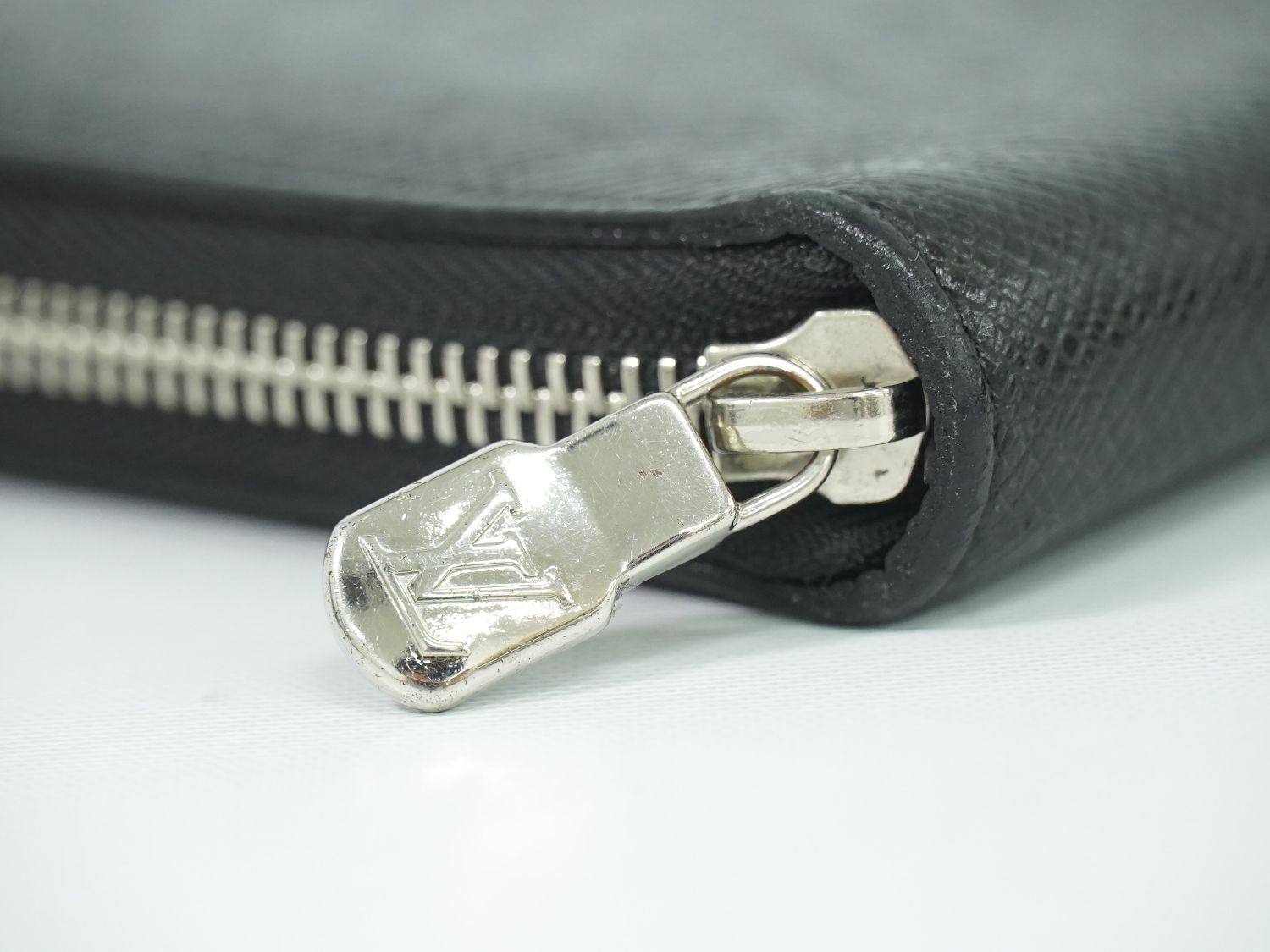 正規品】ルイヴィトン タイガ ジッピーオーガナイザー 長財布 手帳入