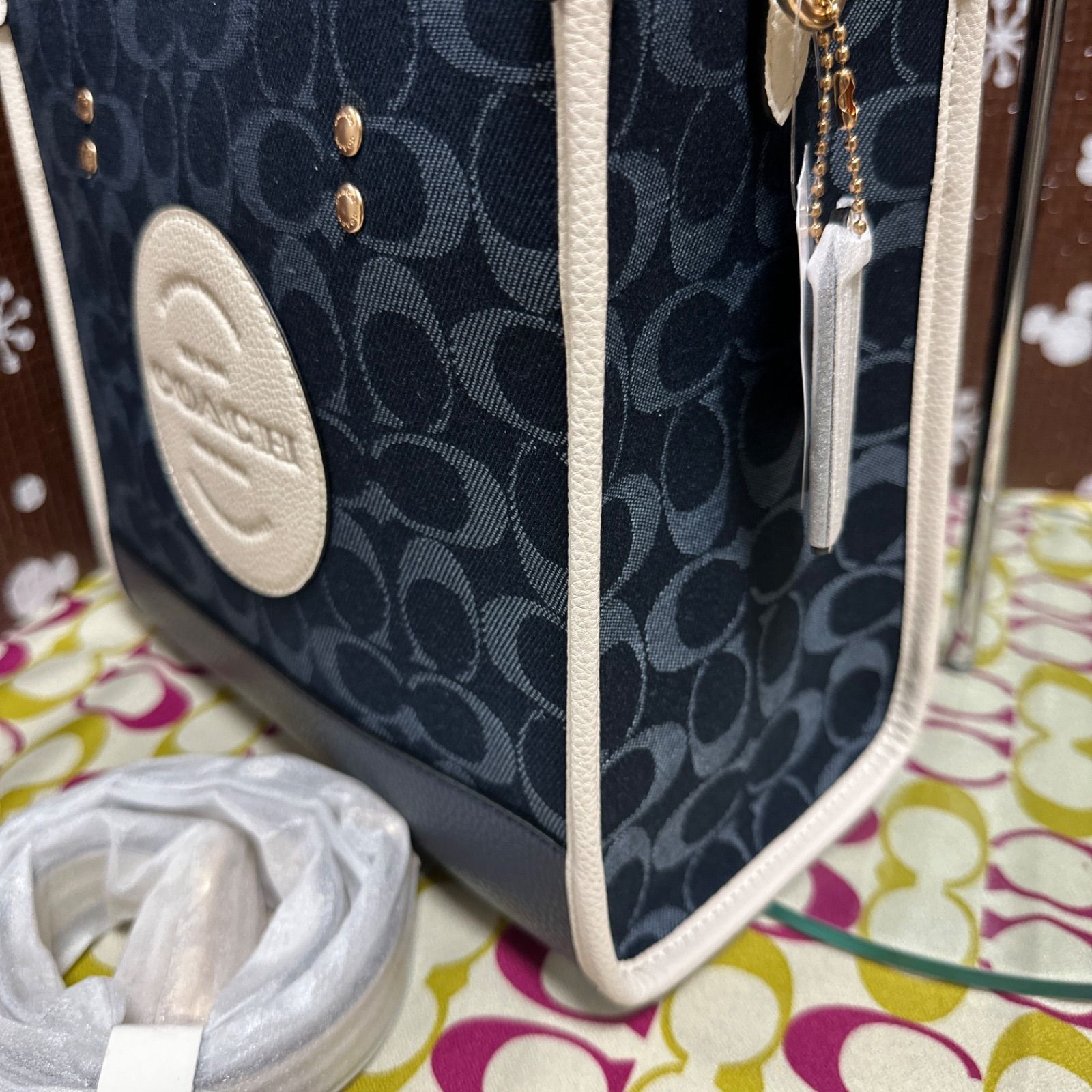 新品☆COACH デンプシー トート 22 シグネチャー ジャカード C5638