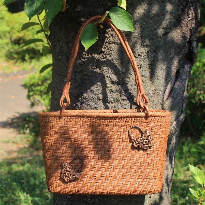 ボッテガヴェネタ　スモールカセット　バケットバッグ　通勤通学　休日　旅行　デート BOTTEGA VENETA ボッテガヴェネタ MINI CASSETTE Bucket Bag カセット