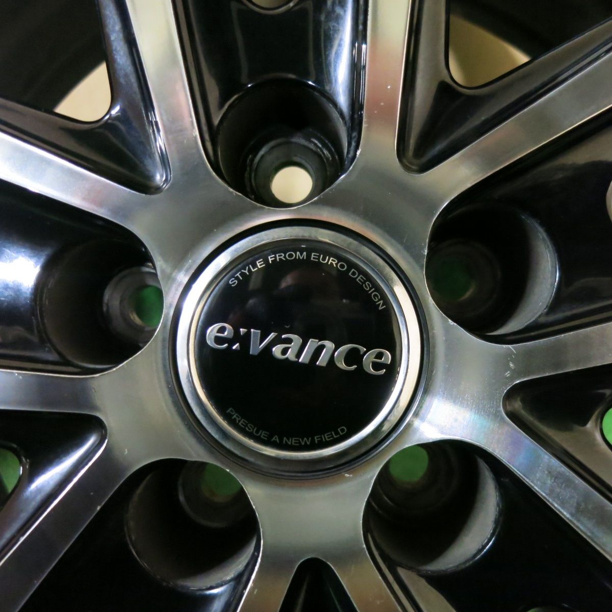 送料無料] 4本価格☆e:vance HA1 15インチ エヴァンス 社外 アルミ 