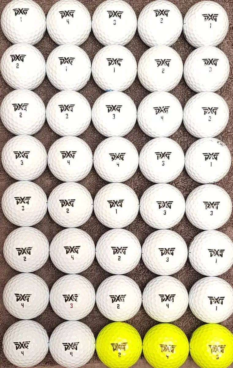 PXG エクストリーム 3 平和 A | レベル 40 犬 ゴルフボール ロストボール