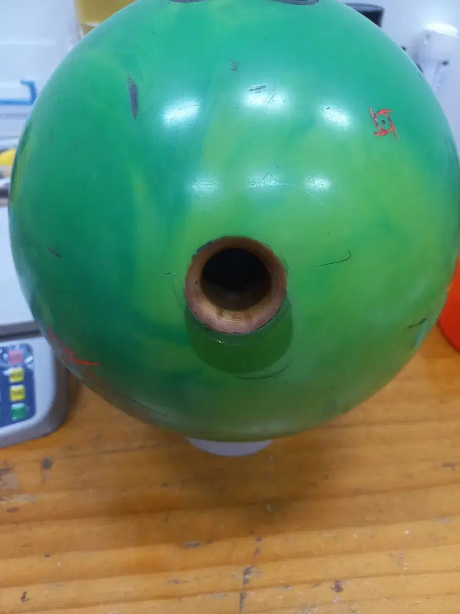 ボーリングボール 14