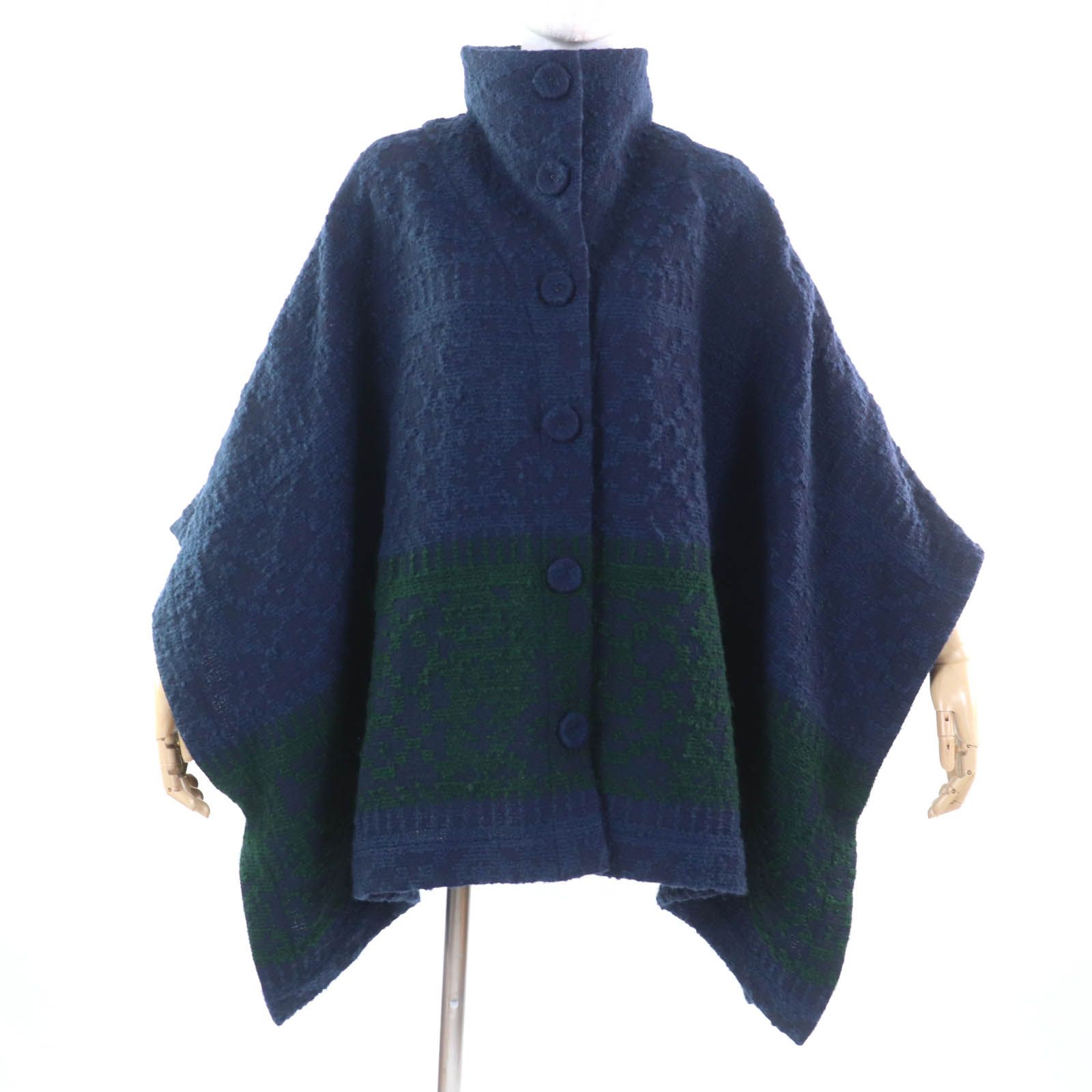 HaaT ISSEY MIYAKE ウールのコート HaaT ISSEY MIYAKE ウールのコート ISSEY MIYAKE イッセイミヤケ