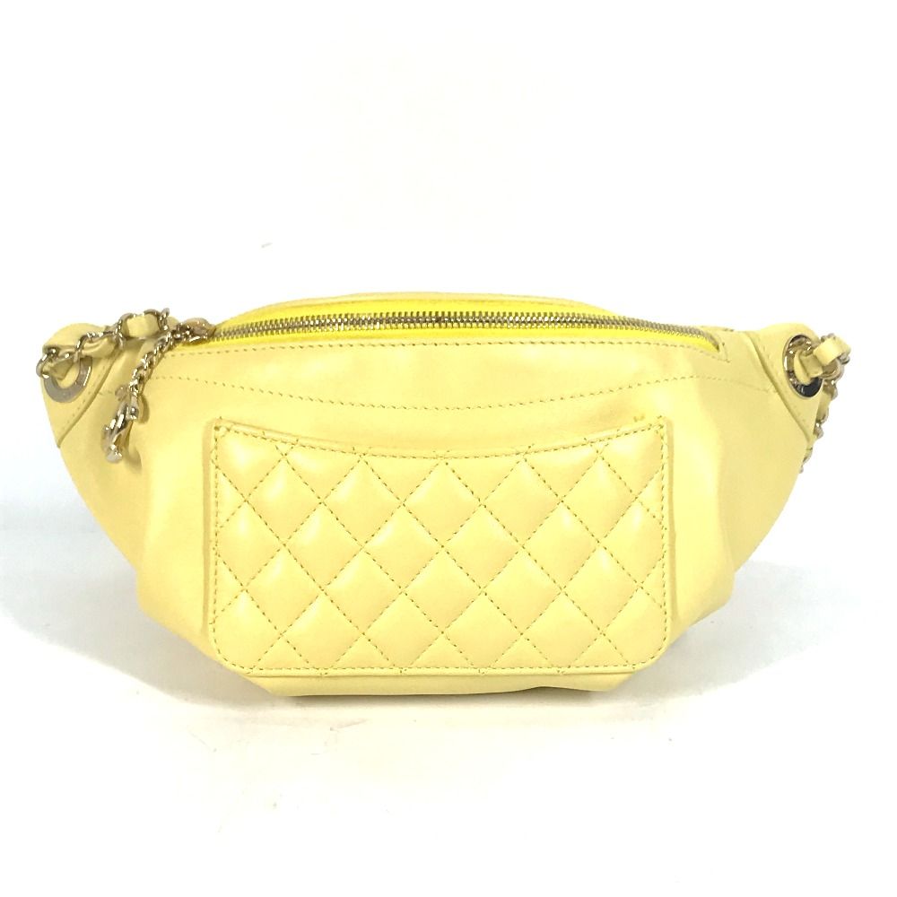 CHANEL シャネル