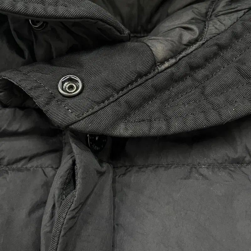 ストーンアイランド