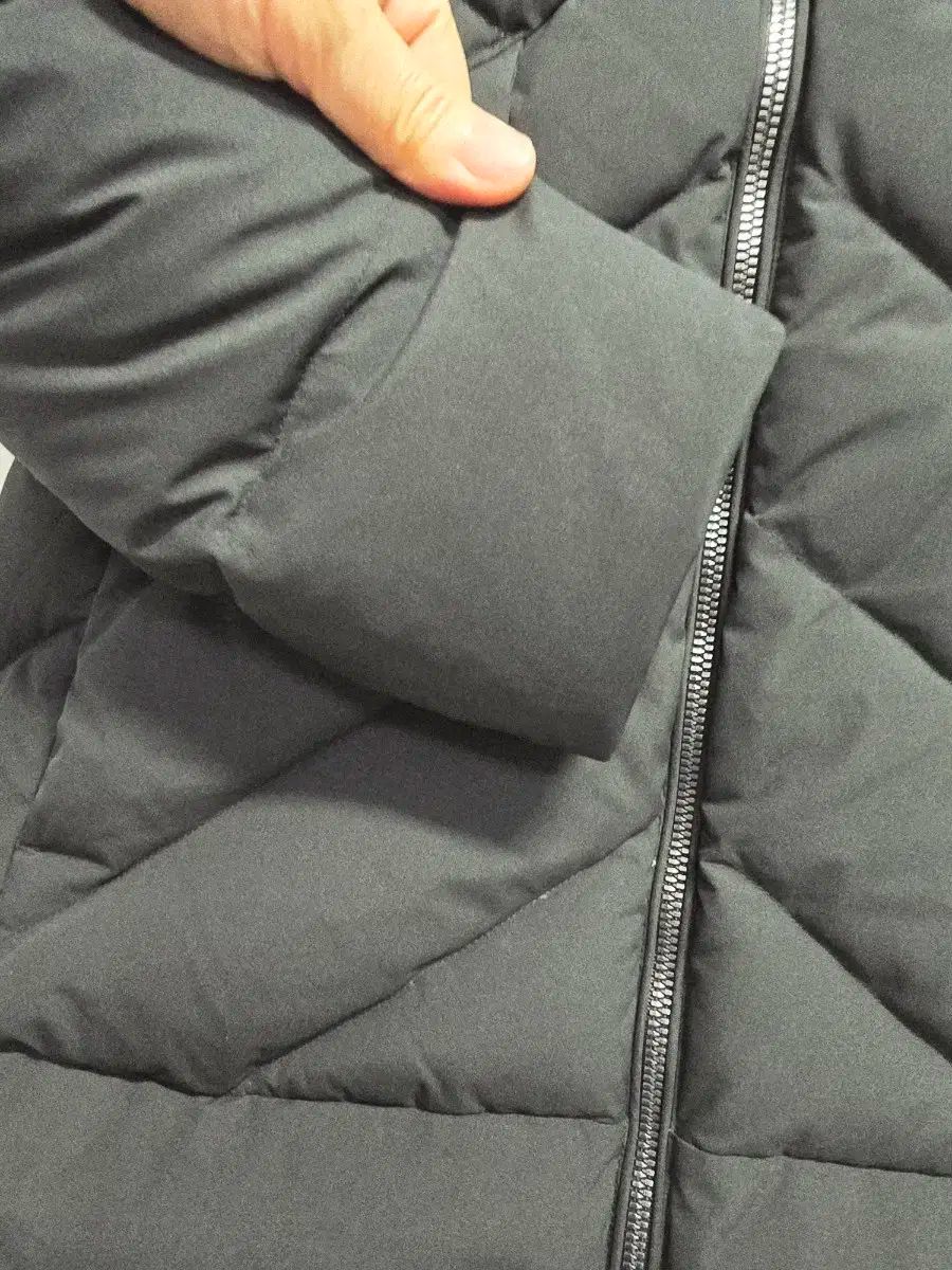 グースダウン ロング丈ダウンジャケット