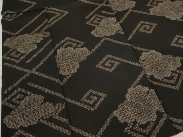 平和屋着物○本場大島紬 7マルキ 雲取り吉祥文 三越扱い 正絹 逸品