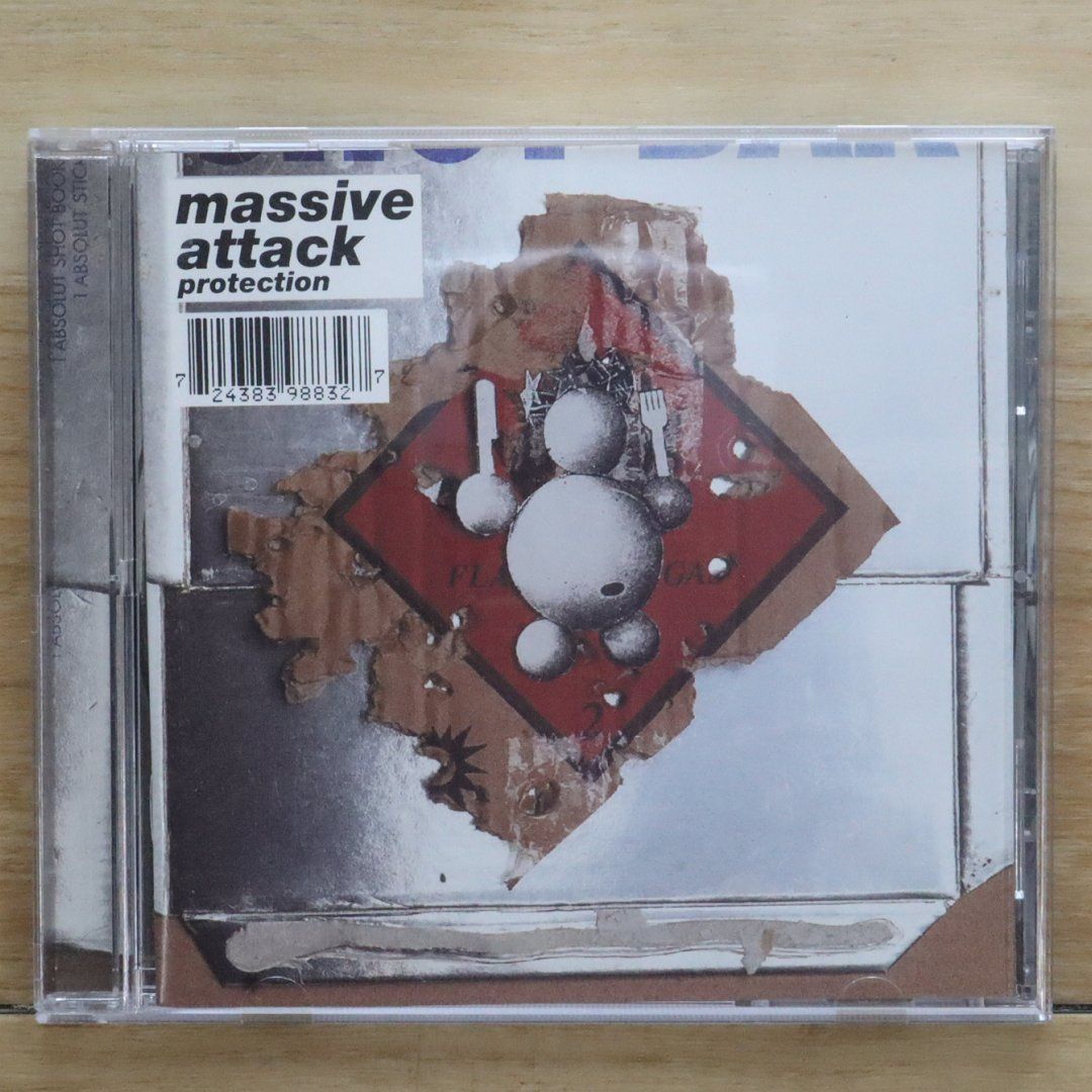 【検盤済・美品オリジナル】マッシヴ・アタック / Protection 中古CD☆マッシヴ・アタック/Massive Attack□ Protection