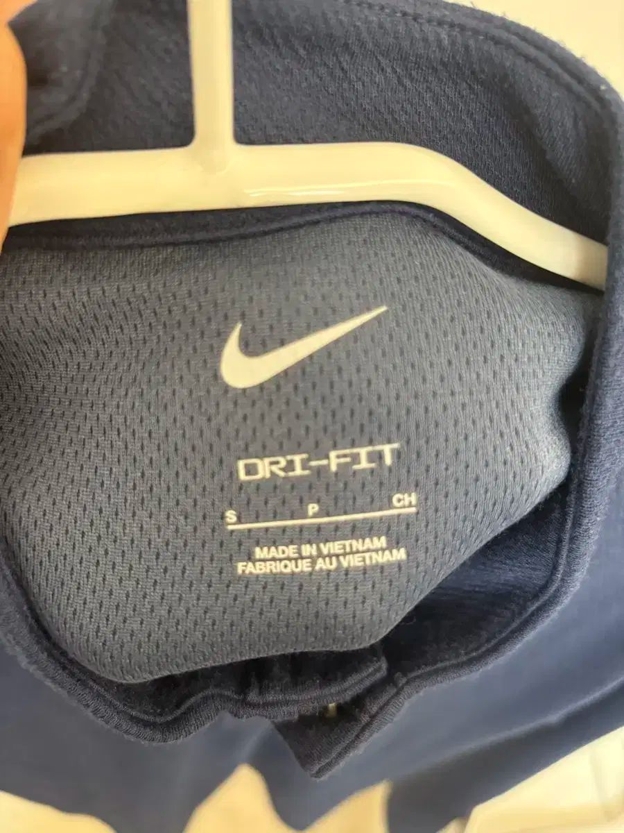 トップス シャツ