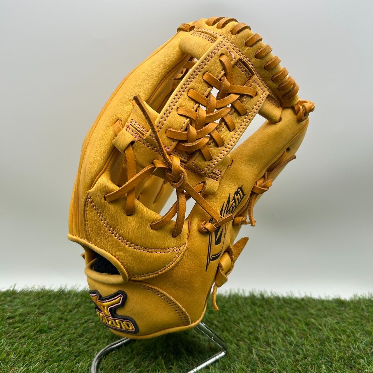 ミズノ　軟式内野グローブ　限定カラー　Gachi　ガチ ミズノ MIZUNO ガチ Gachi 限定モデル 内野用 軟式グローブ