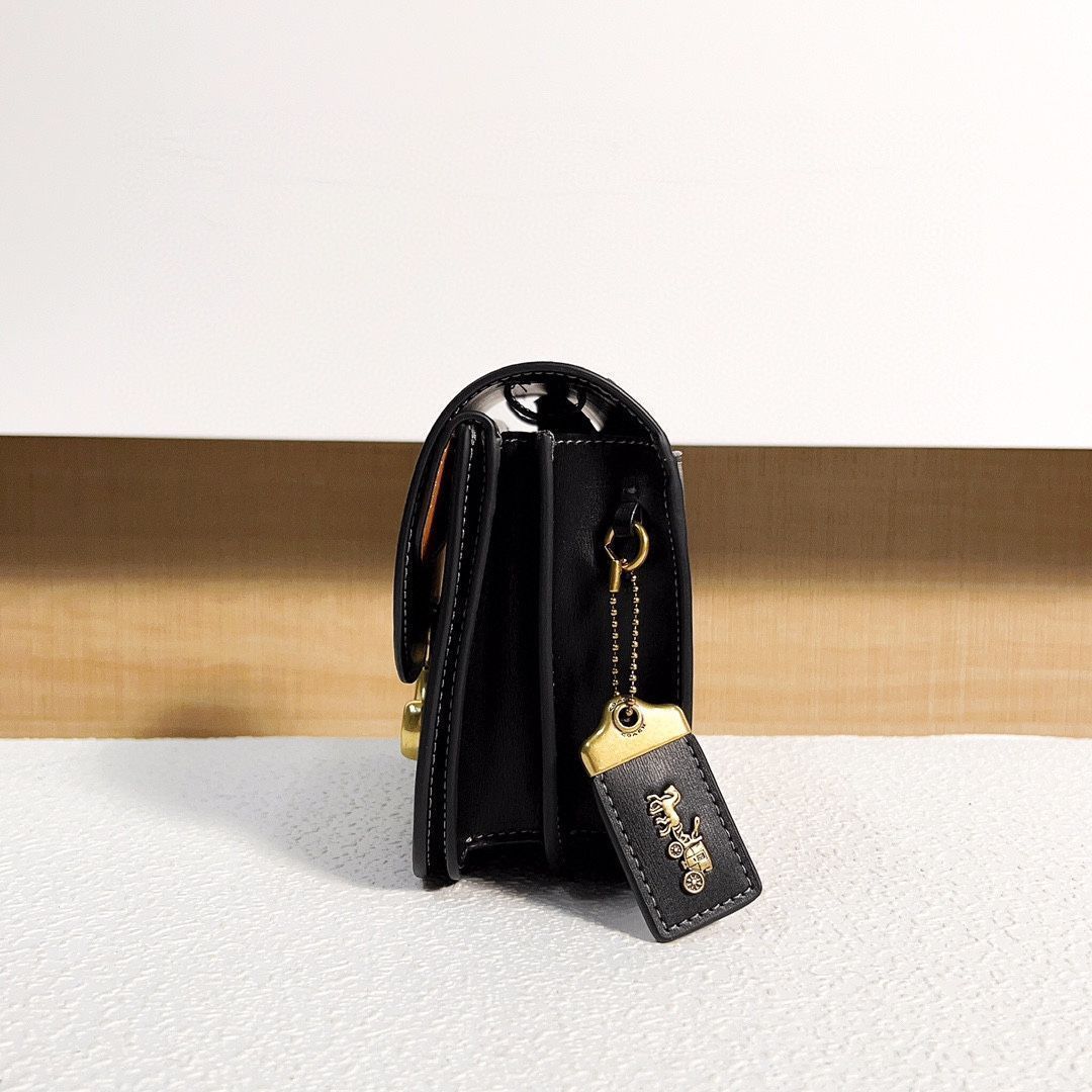 新品 COACH コーチ アイドル CM557 チェーンバッグ クロスボディバッグ  