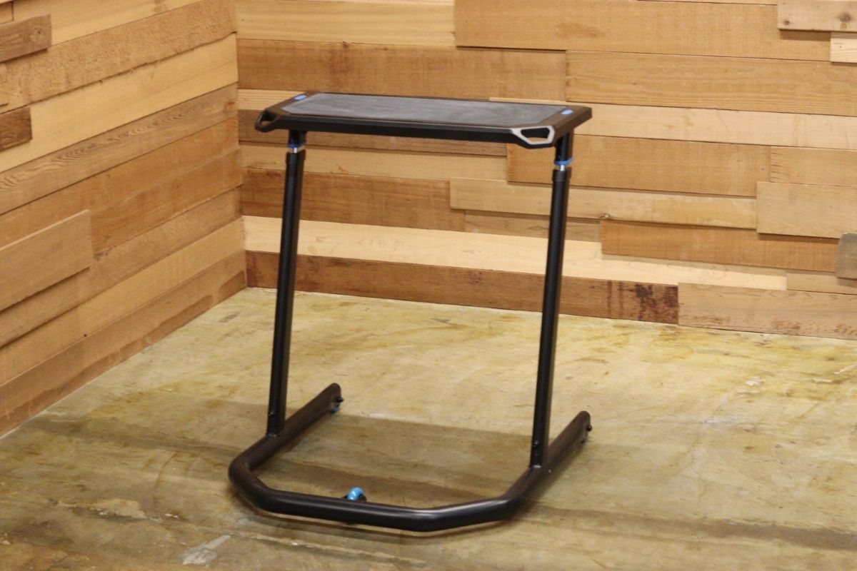店頭お渡し ワフー WAHOO キッカー デスク KICKR DESK インドアサイクリングデスク 立川店