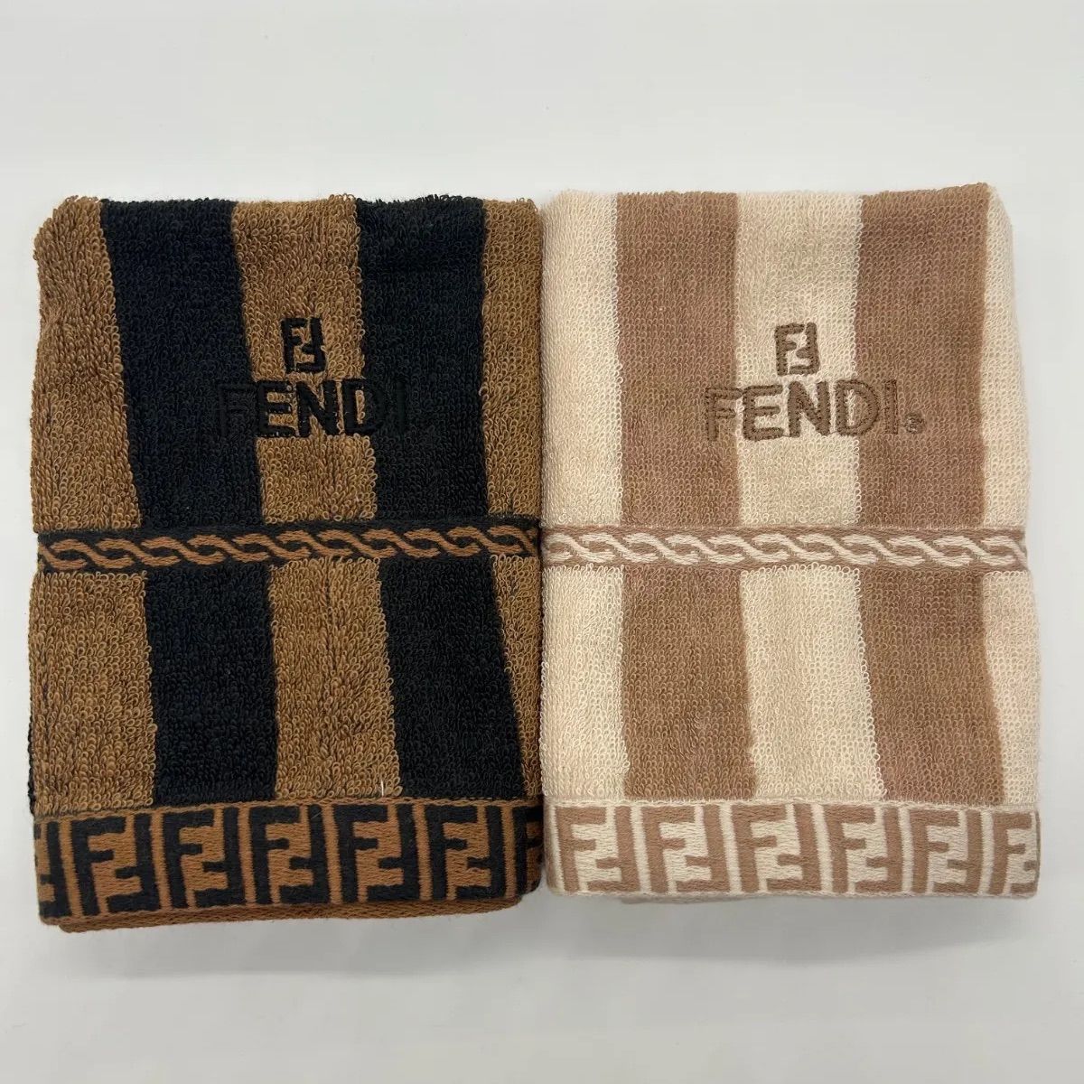 新品未使用 FENDI フェンディ ハンドタオル 2枚セット 34.5cm×34.5cm 