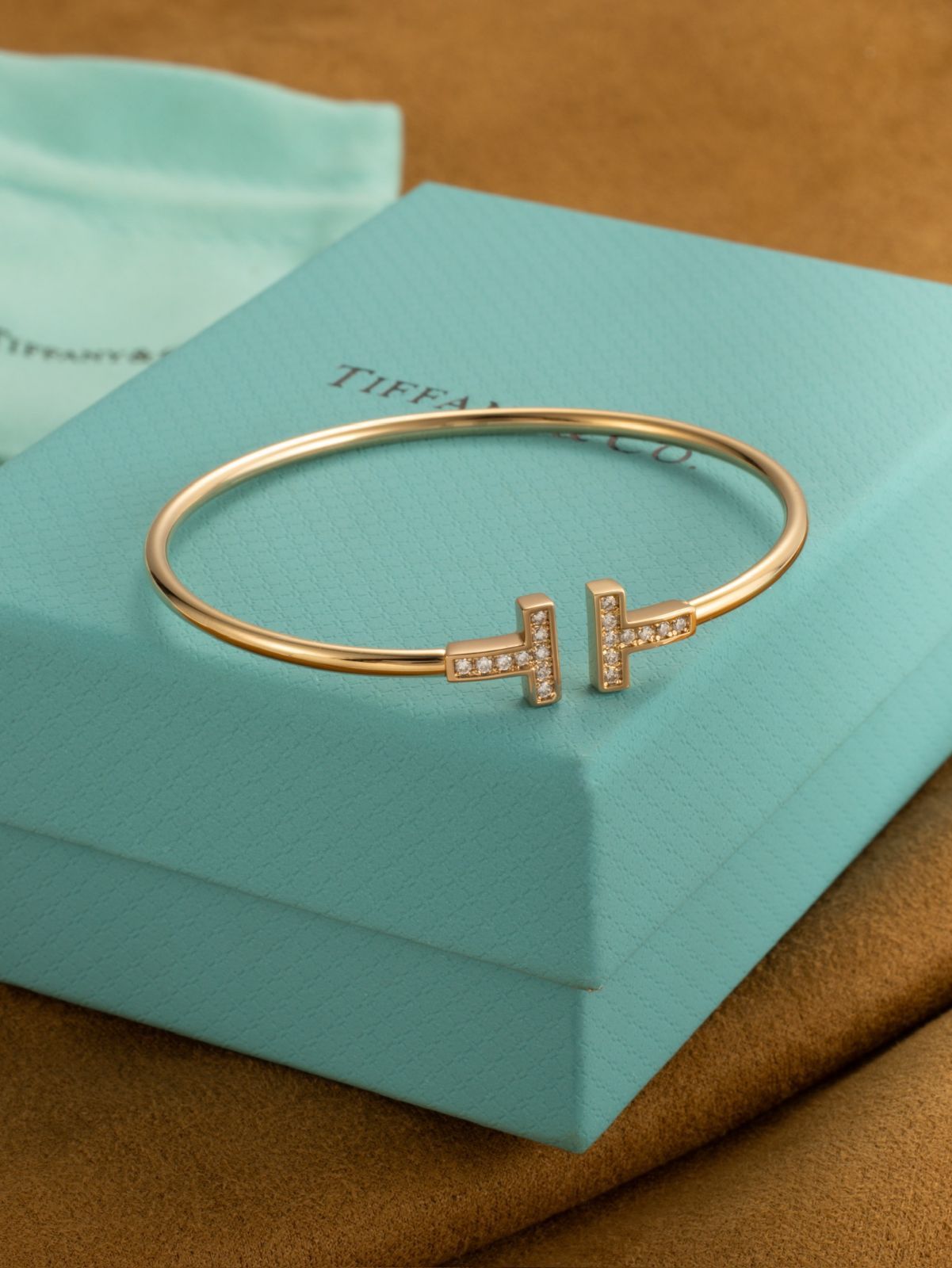 の箱と袋付き Tiffany-Co ティファニー ダブル T ダイヤモンド ワイヤー ブレスレット