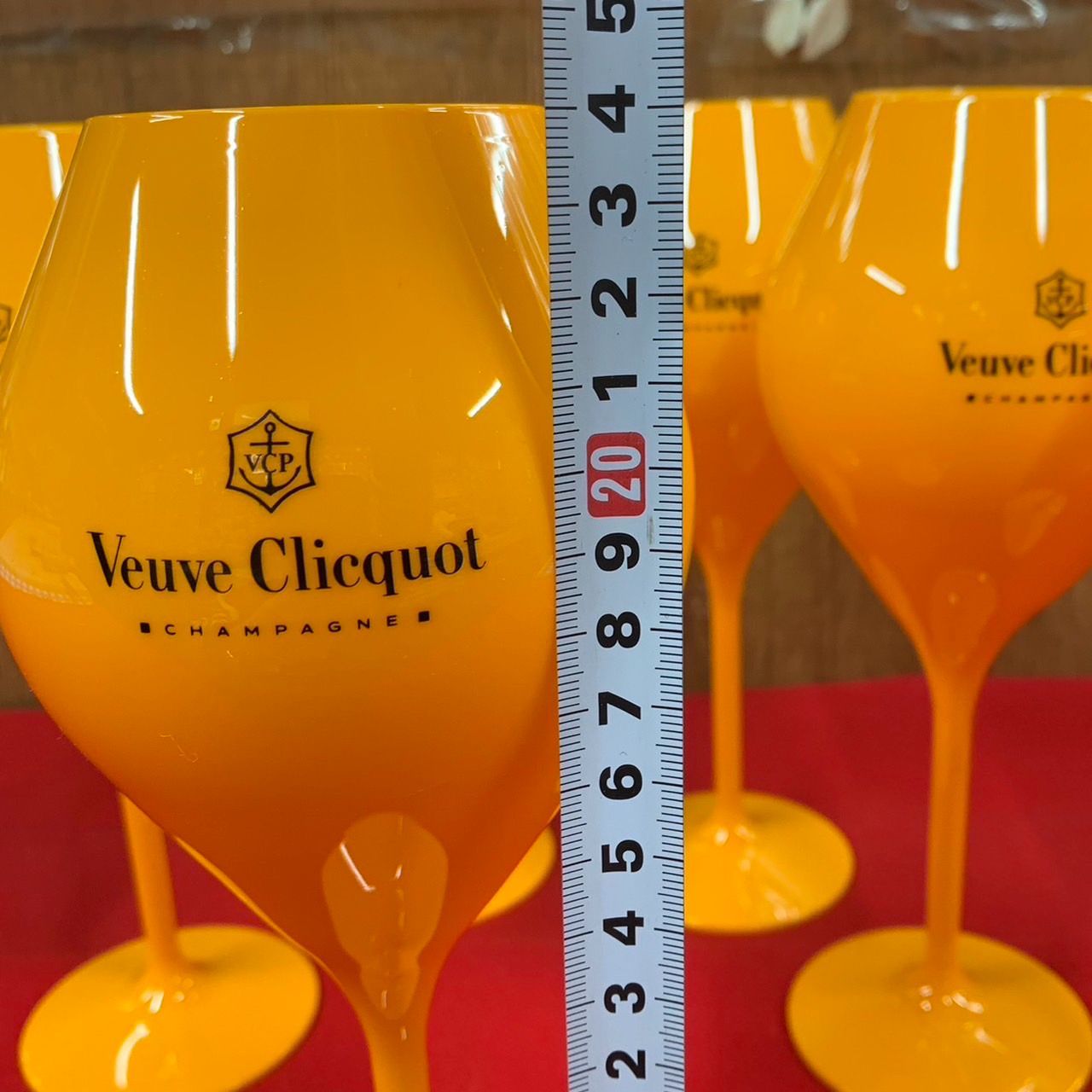 Veuve Clicquot ヴーヴ・クリコ シャンパングラス 非売品 - メルカリ