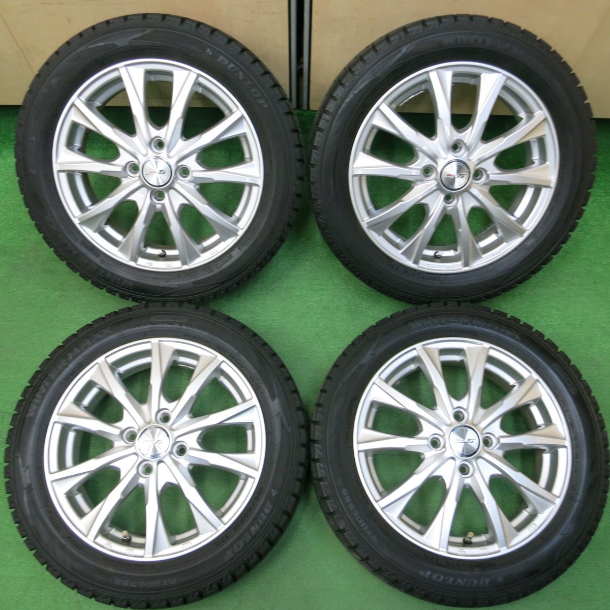 *送料無料*バリ溝！20年！キレイ！ほぼ10分スタッドレス 165/60R15 ダンロップ ウインターマックス WM02 JOKER ジョーカー 15インチ PCD100/4H4011708イス