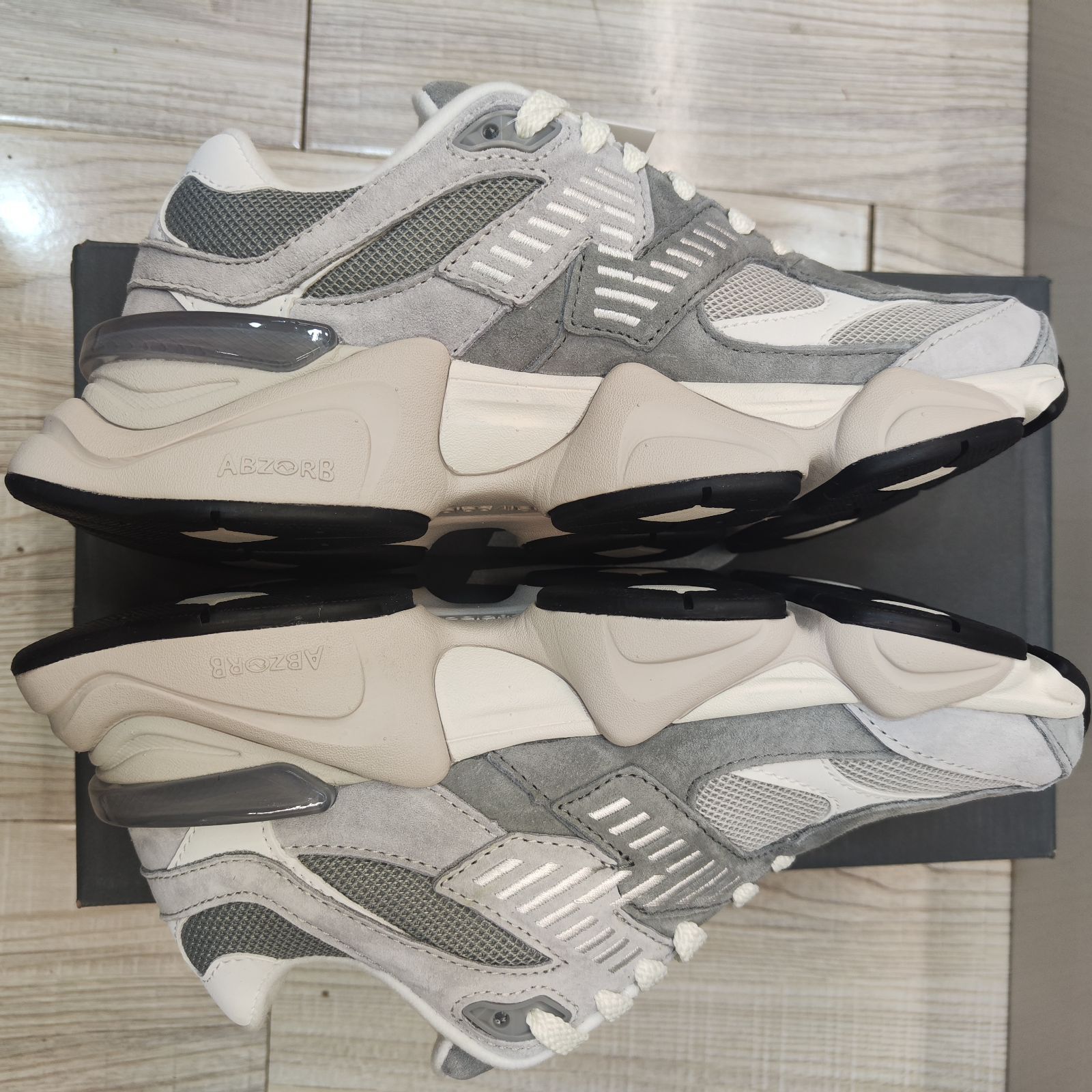 最終値下げ！NEW BALANCE U9060 U9060EEE グレー New Balance ニューバランス U9060 スニーカー U9060EEE グレー