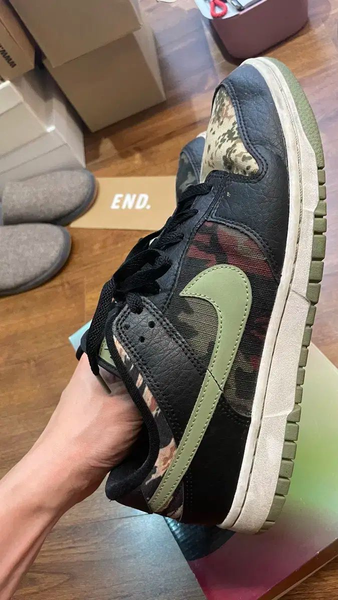 NIKE ナイキ ダンク ロー 迷彩 プラージュ 黒 dh0957 ー 001