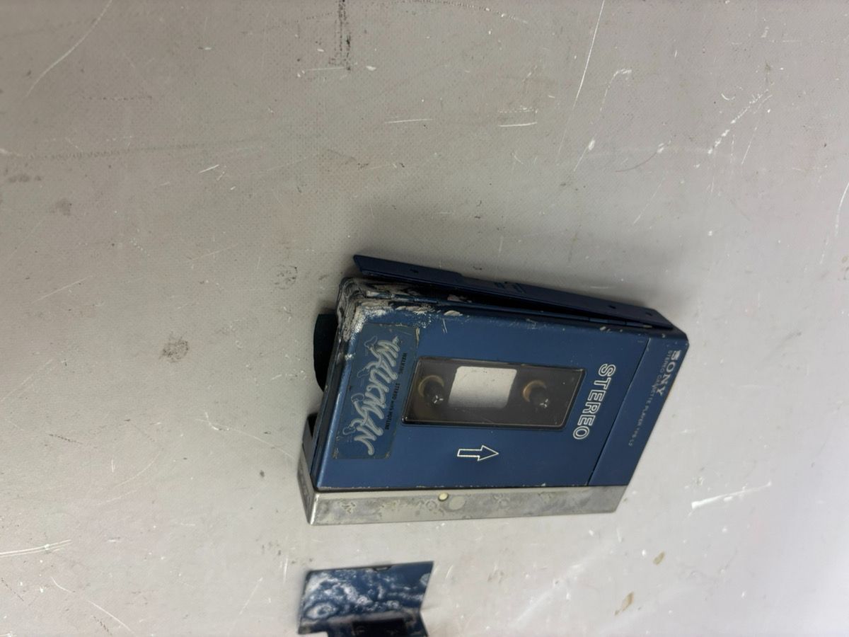 【希少】SONY WALKMAN TPS-L2 初代ウォークマン 動作未確認 希少】SONY WALKMAN TPS-L2 初代ウォークマン 動作未確認 動作未確認