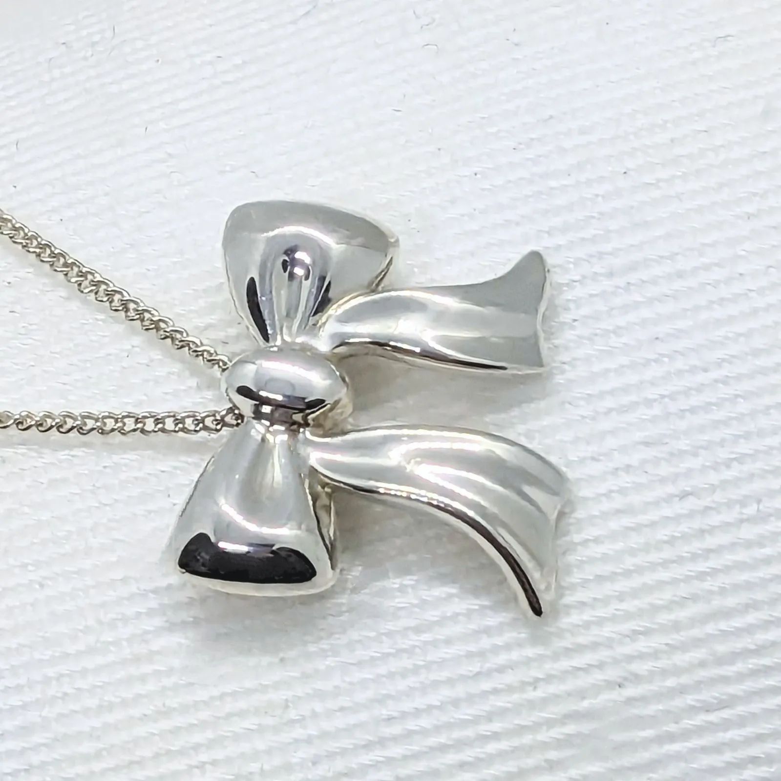 希少 美品 ティファニー TIFFANY シルバー リボン ネックレス - メルカリ