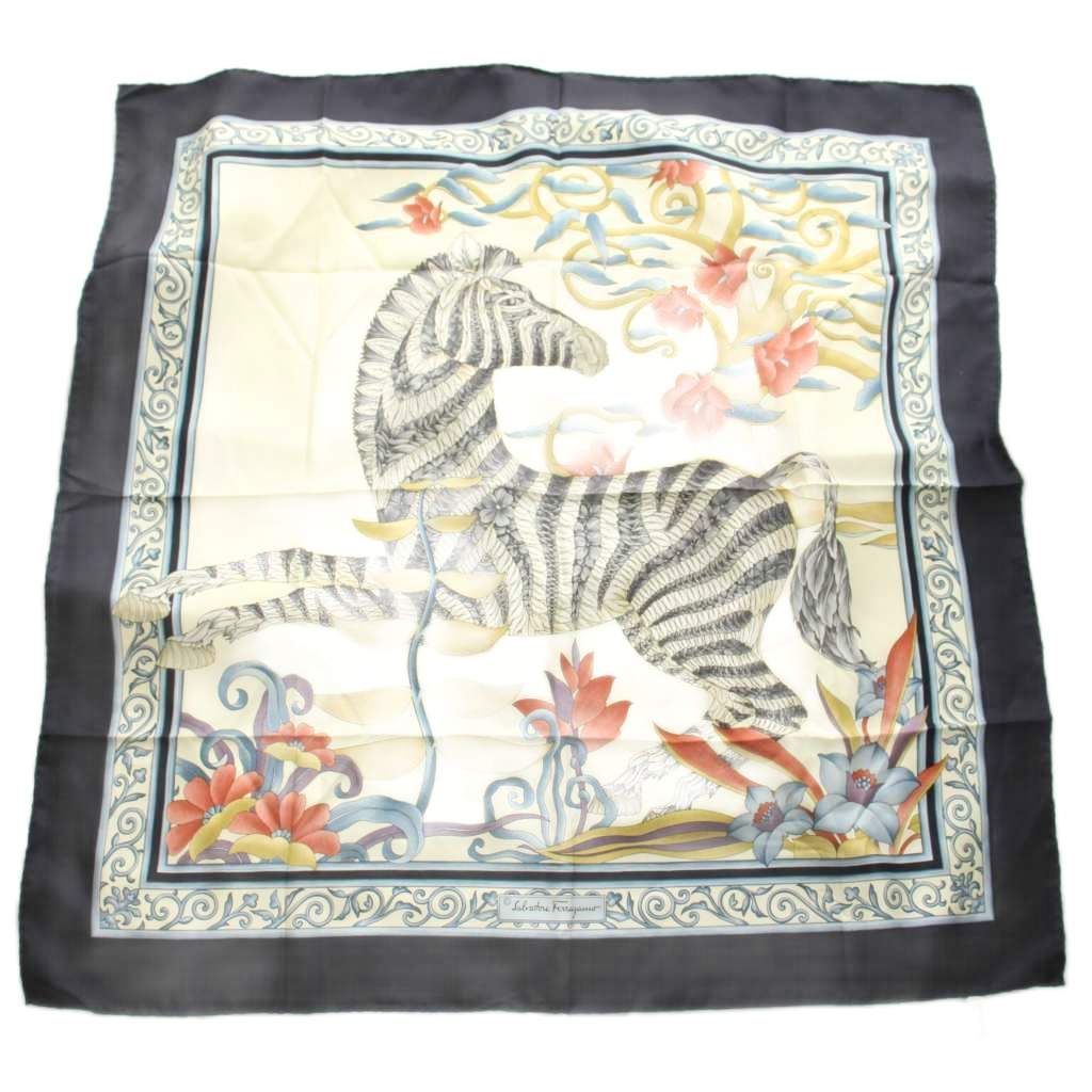 サルヴァトーレフェラガモ Salvatore Ferragamo スカーフ ゼブラ柄 総柄 プリント シルク 紺 ネイビー マルチカラー |KU OH