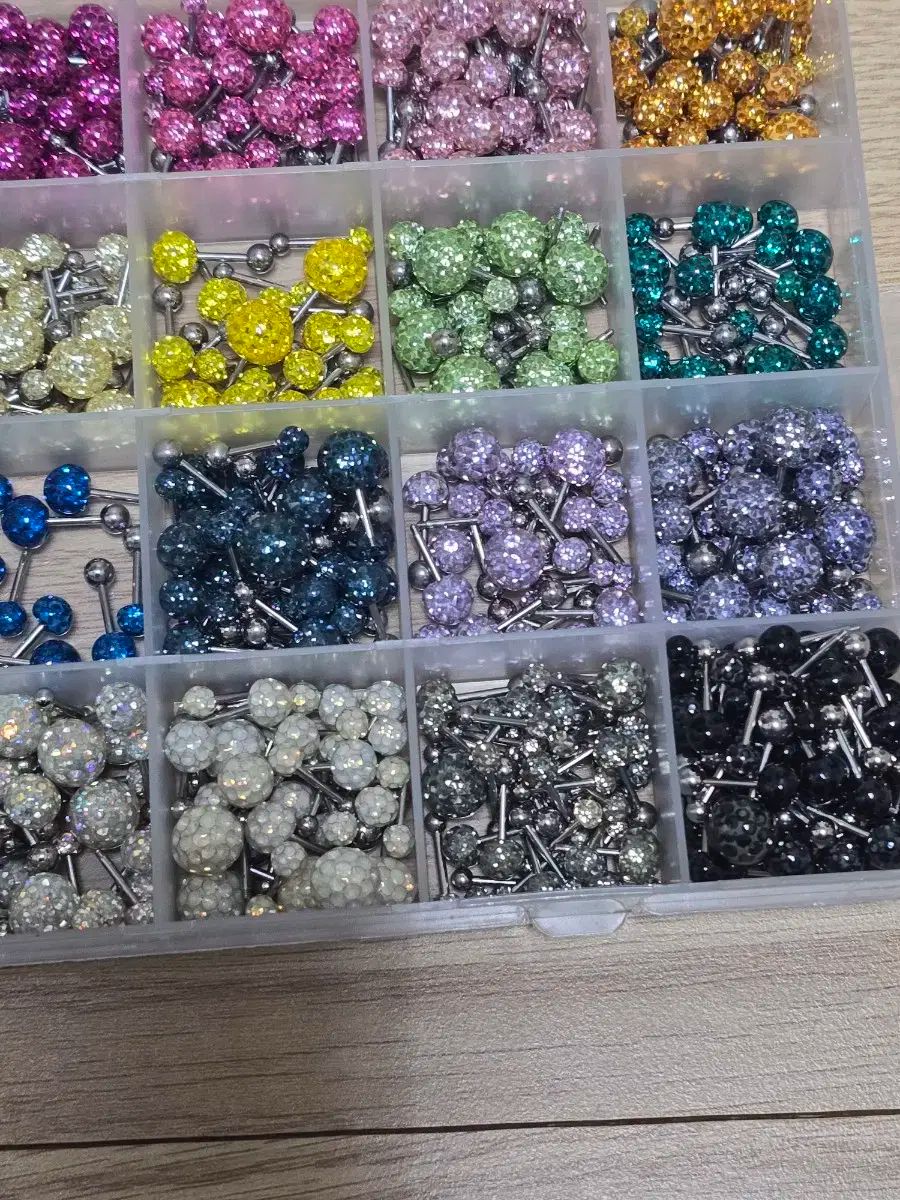 【激安セール！】 個人 X コーティング キュービックボール ピアス