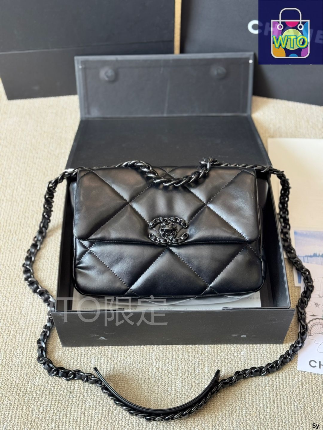 今日特価】Chanel 19 Flap Bag ～シャネル 19 フラップバッグ