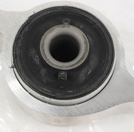 シンクデザイン　ロアアームブッシュ シンクデザイン ロアアームブッシュ レクサス シンクデザイン株式会社