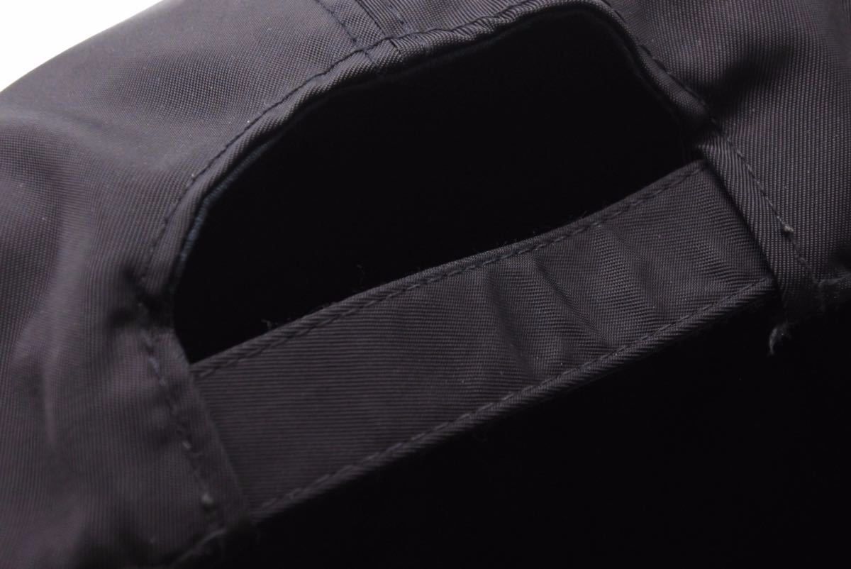 PRADA プラダ キャップ 三角プレート ロゴ ブラック シルバー 帽子