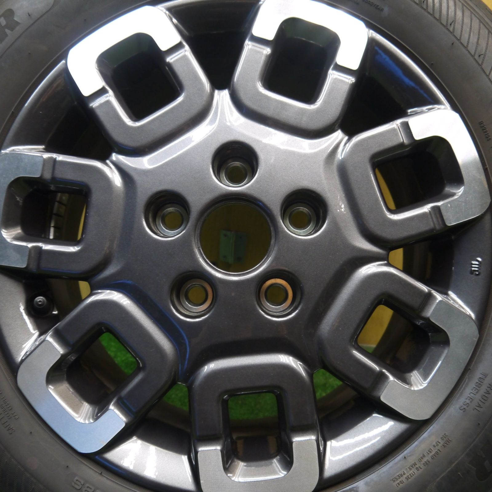 バリ溝 24年 9分 1本 ホンダ フリード クロスター 純正 185 65R15 グッドイヤー EfficientGrip Performance2 15インチ PCD114.3 5H 5100701Hノ