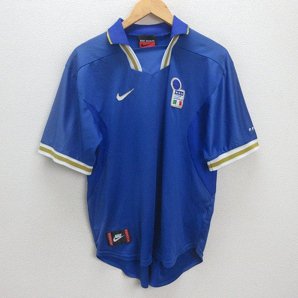 は自分にプチご褒美を Q□英国製□ナイキ/NIKEサッカーイタリア代表オーセンティック ウェア
