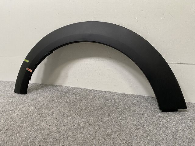 新品!ミニ 3ドア(F56) F57 純正 右 リア フェンダーアーチモール/オーバーフェンダー 5177 7 300 822 51777376878 素地 MINI(142993)