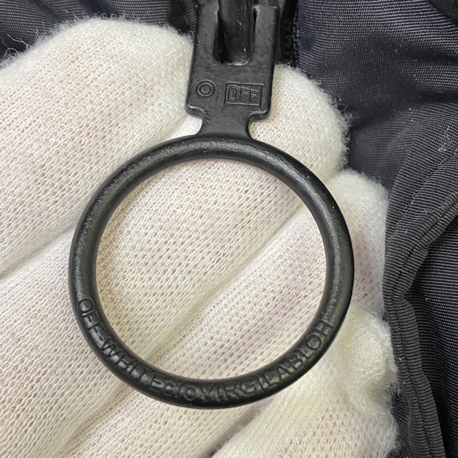 OFF-WHITE オフ ホワイト ダイアゴナルブラッシュダウンジャケット