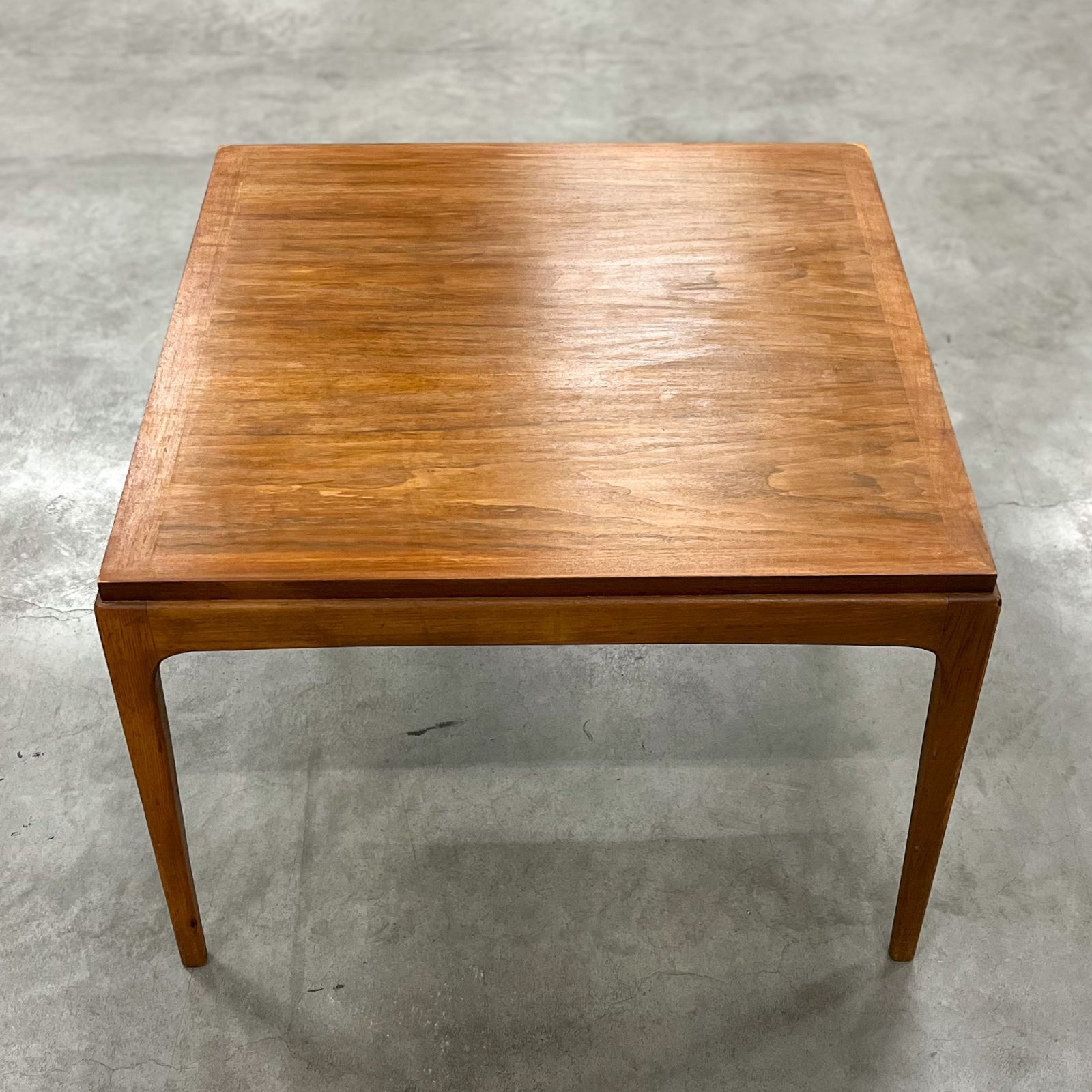 Vintage Lane Coffee Table ビンテージ レーン社製 ローテーブル