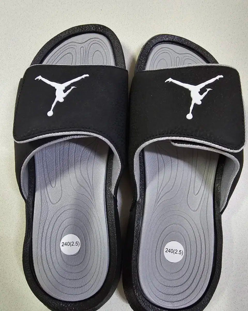 NIKE ナイキ ジョーダン ハイドロ 6 黒 スリッパ 240