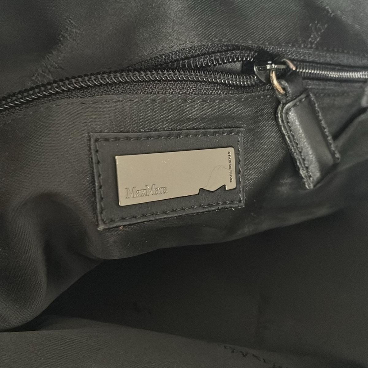 Max Mara マックスマーラ　ハンドバッグ　ショルダーバッグ　黒　レザー Max Mara MAX MARA マックスマーラ ショルダーバッグ ELSA