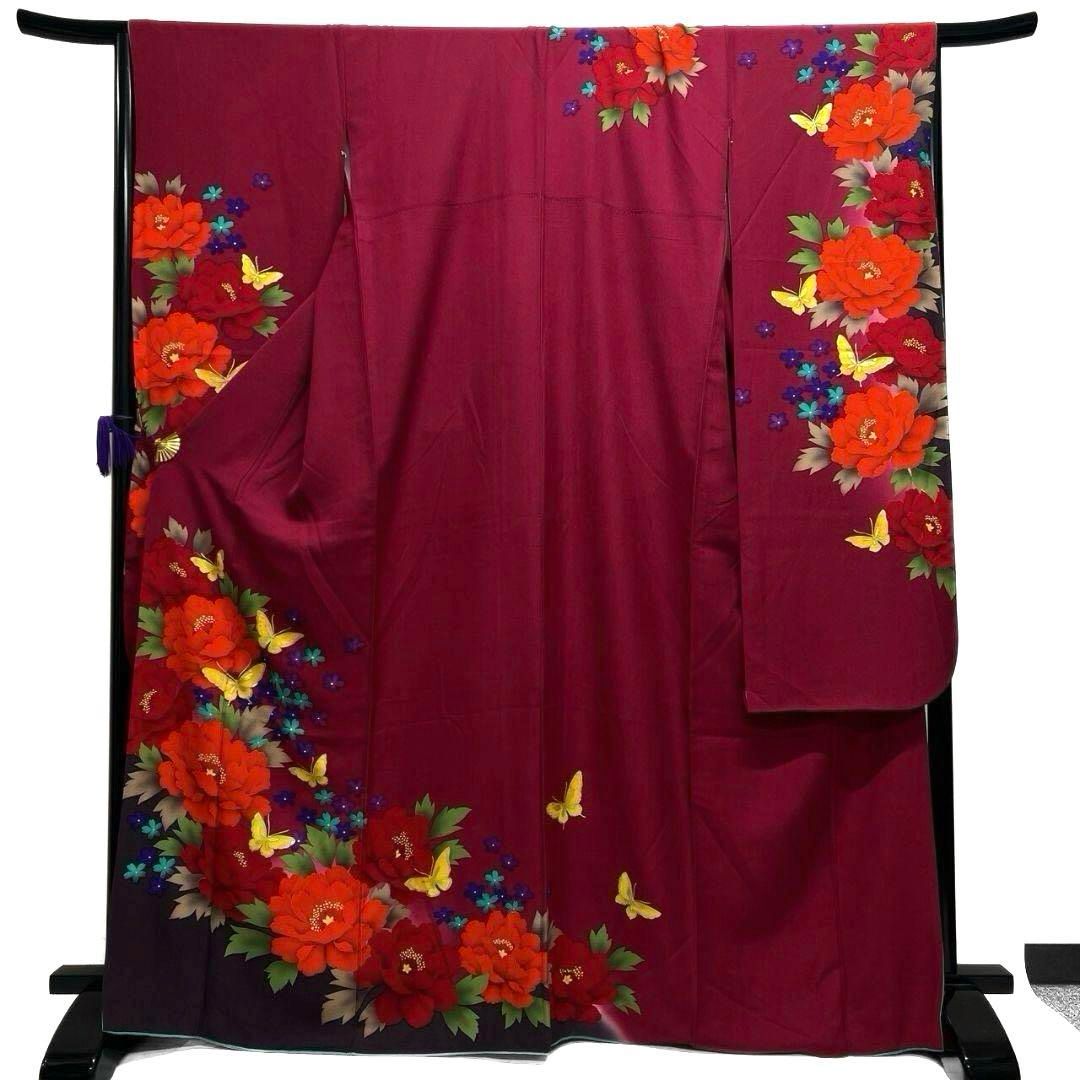 振袖　金彩　牡丹　花模様　蝶　ワインレッド　成人式 晴れの日 着物 052a p 振袖 金彩 牡丹 花模様 蝶 ワインレッド 成人式 晴れの日 着物 052a p