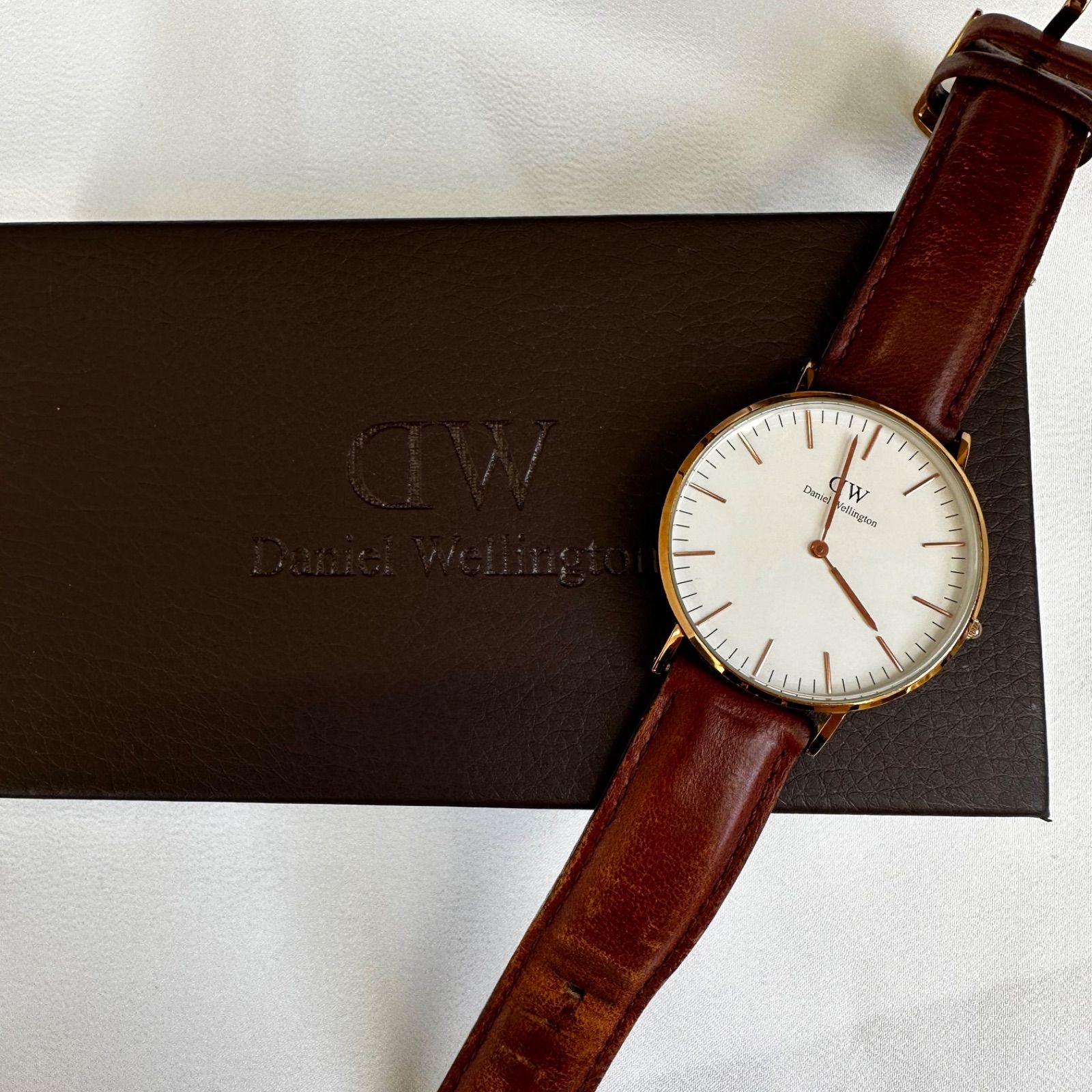 Daniel Wellington ダニエルウェリントン 腕時計 レザー - The savvy