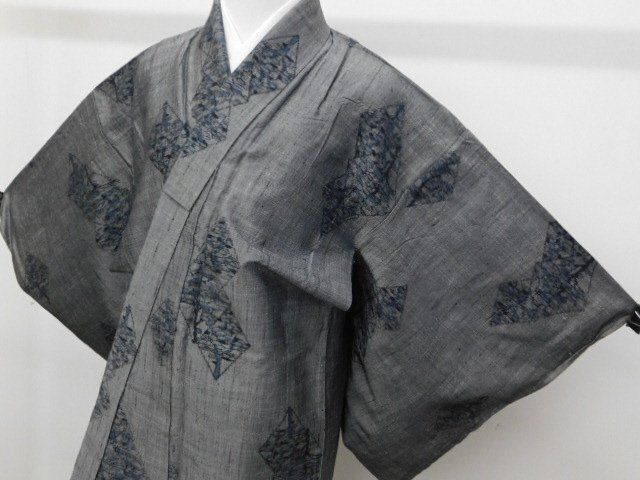 光沢感がある紬のお着物。単。 楽布〕P29102 光沢のある 紬 単衣 k - メルカリ