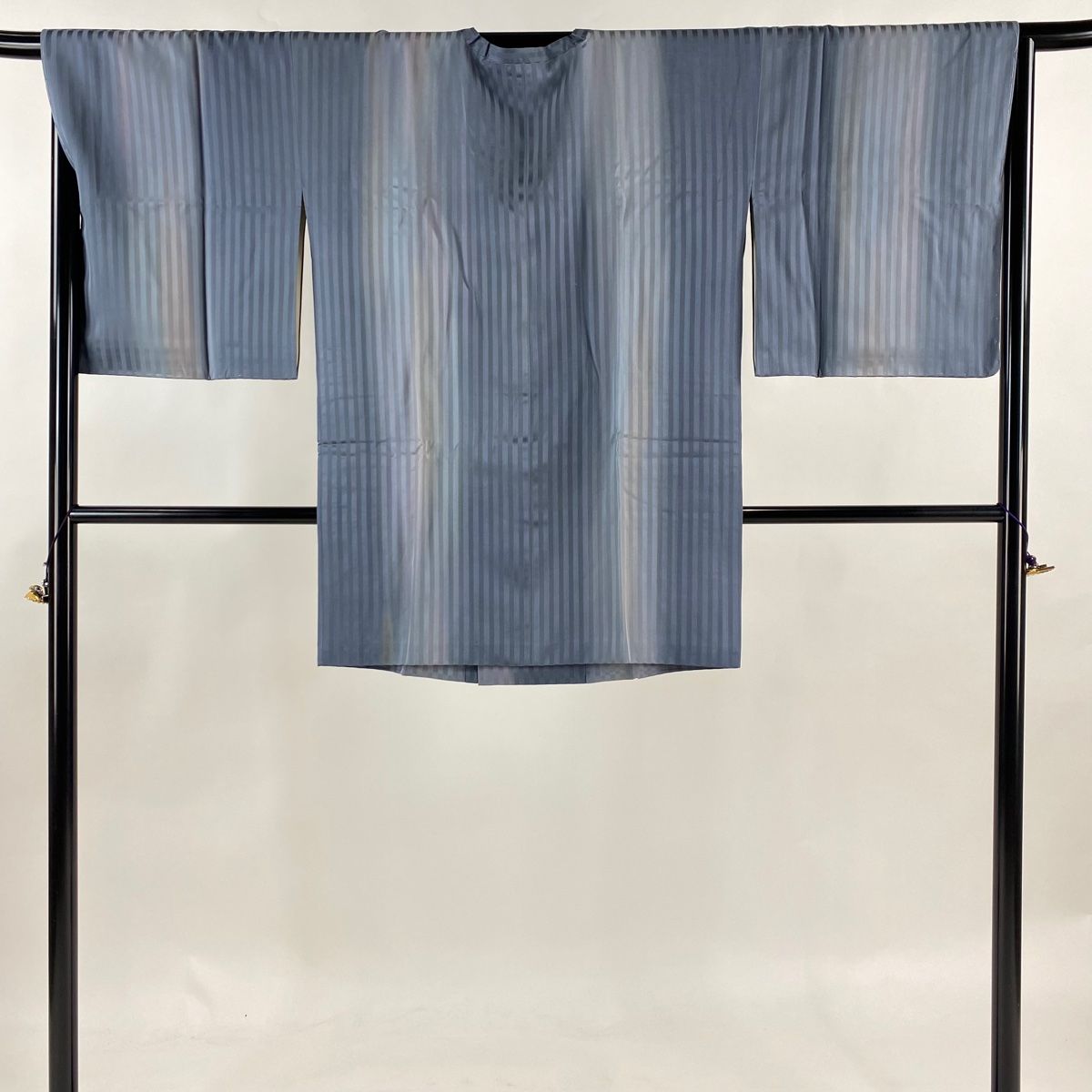 道行 身丈88cm 裄丈67cm M 和装コート 角衿 落款 縞 ぼかし 灰色 正絹 秀品