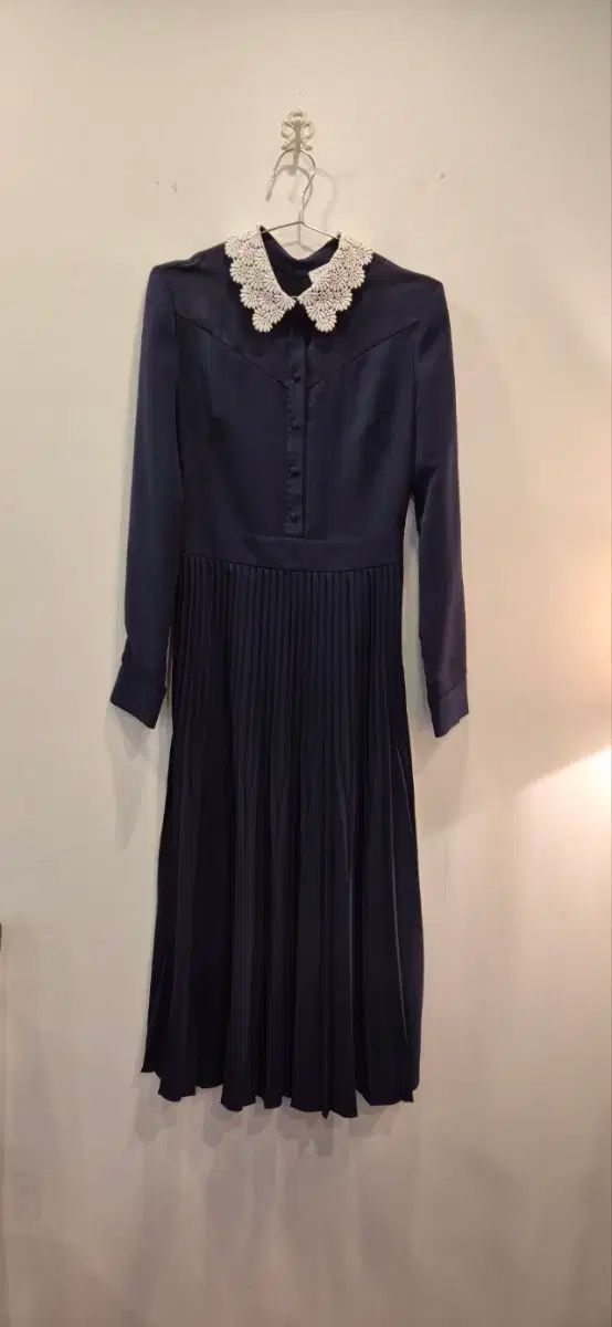 サンドロ ネイビー プリーツ ロング丈ワンピース 1サイズ