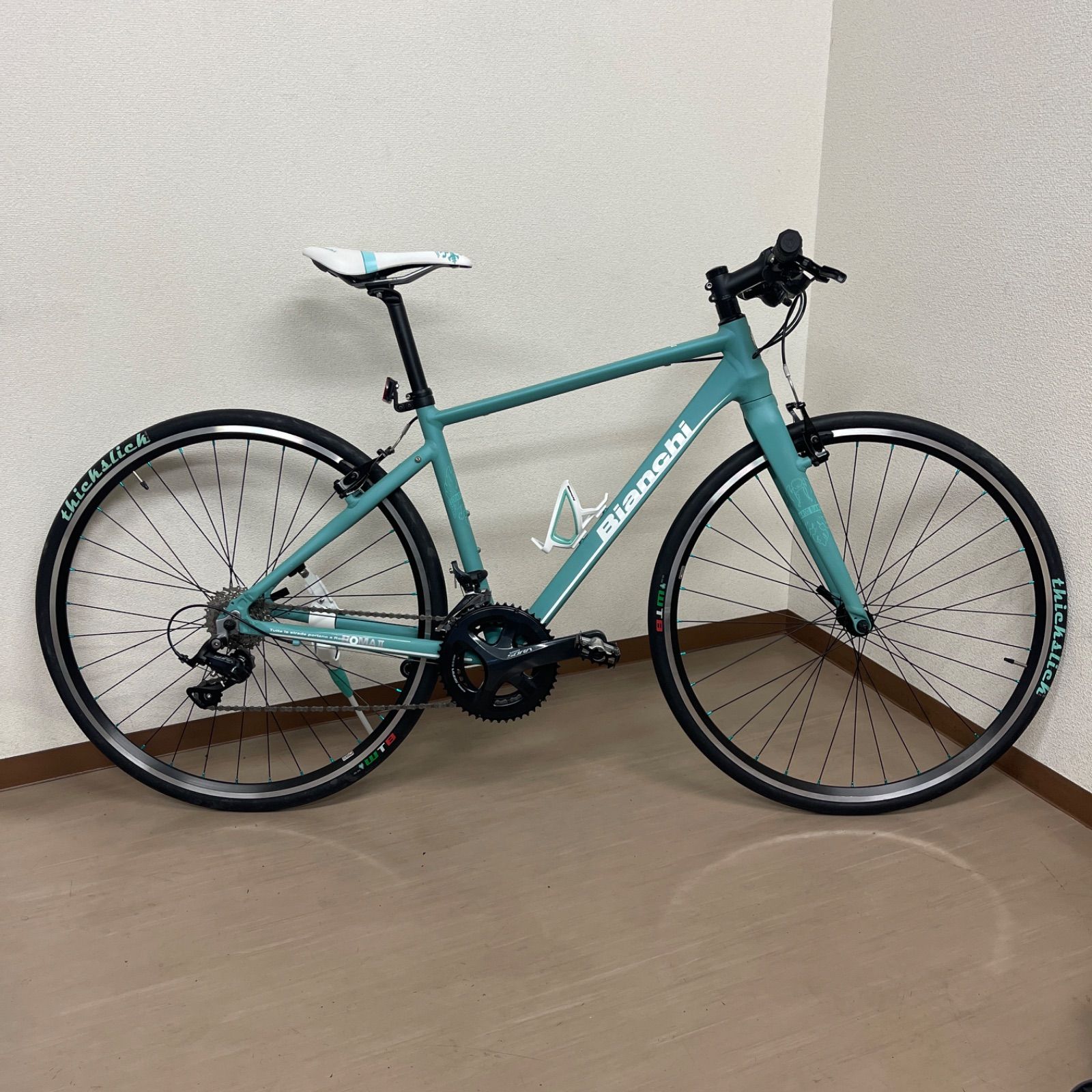 極美品ビアンキ クロスバイク Bianchi クロスバイク 油圧ディスク上位