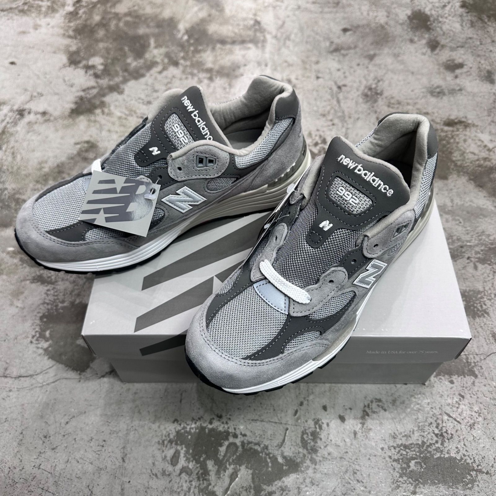 国内正規 未使用品 New Balance 992 Gray 2025年製 スエード 国内正規 未使用品 New Balance 992 Gray 2025年製 スエード