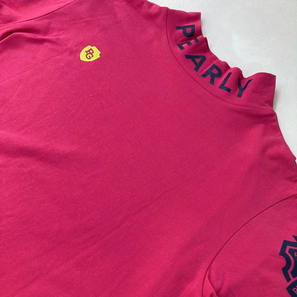 サイズ：2 PEARLY GATES パーリーゲイツ  ハイネック 半袖Tシャツ  ピンク系 [240101400905] ゴルフウェア レディース ストスト サイズ：2 PEARLY GATES パーリーゲイツ ハイネック 半袖Tシャツ