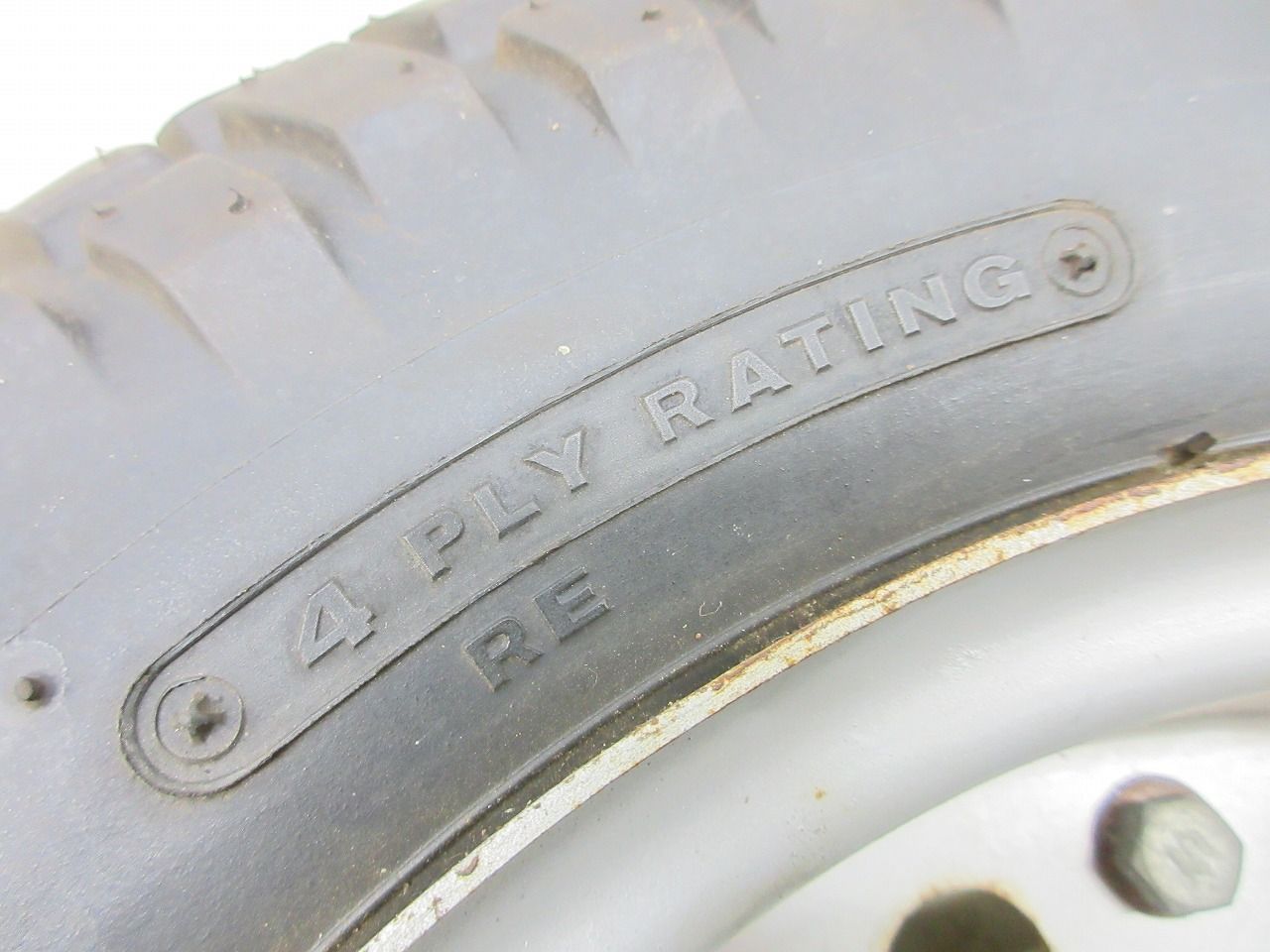 タイヤサイズ5.4-10 36F