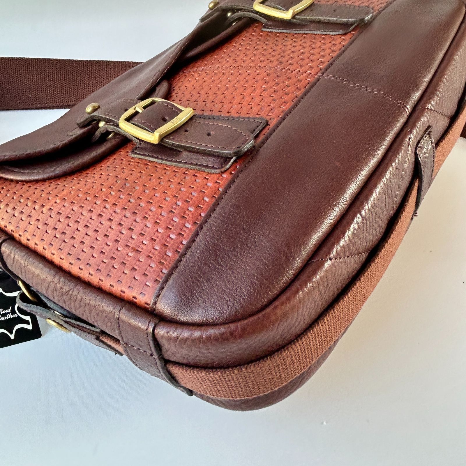 SILVER LAKE CLUB ショルダーバッグ A4 ビク タグ付（極美品）(SILVER